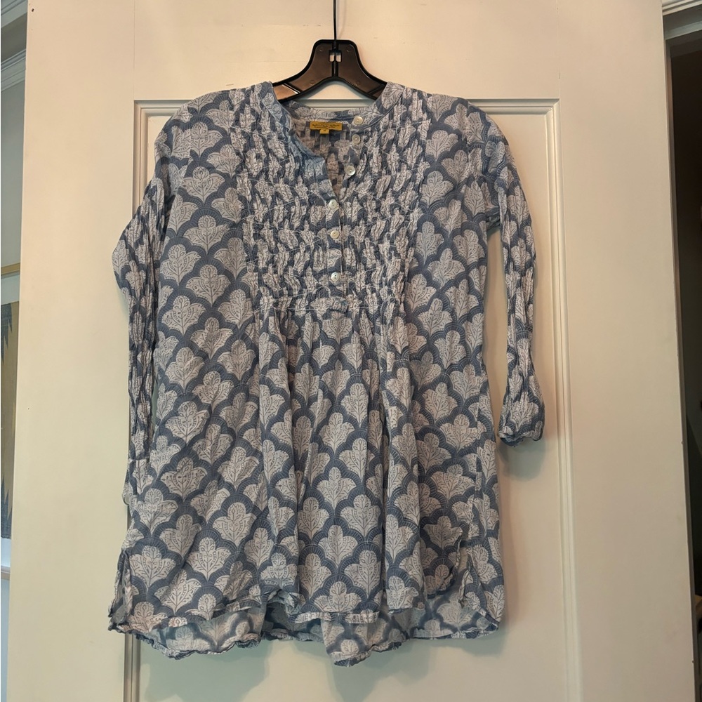 Roller rabbit blue women’s blouse